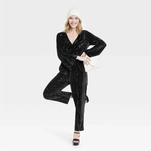 A New Day Elegant Black Velvet Jumpsuit Romper Size XS NWT